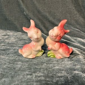 VTG Bunny Salt and Pepper Shakers